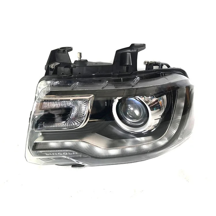Suitable for  16-18 Front Headlight High Quality Headlight Car Auto Lighting Systems Headlamps